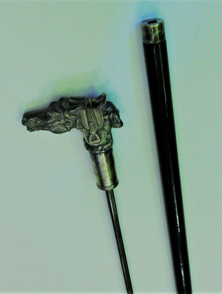 Srebrni Štap s Bodežom