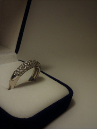 Prsten od Bijelog Zlata sa Briljantima