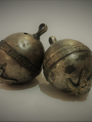 Gumb ( Toka ) Srebro