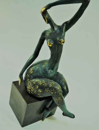 Brončana Ženska Figura