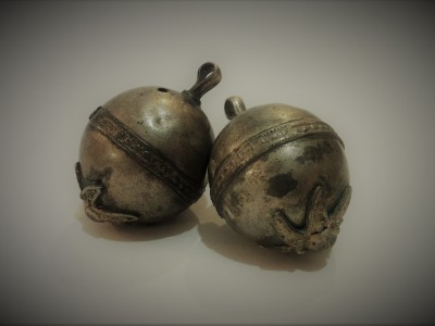 Gumb ( Toka ) Srebro