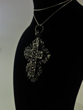 Filigranski Križ Relikvijar