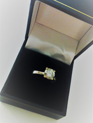 Moissanite Zaručnički Prsten