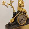 Francuski kaminski sat s početka 19. stoljeća
