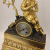 Francuski kaminski sat s početka 19. stoljeća